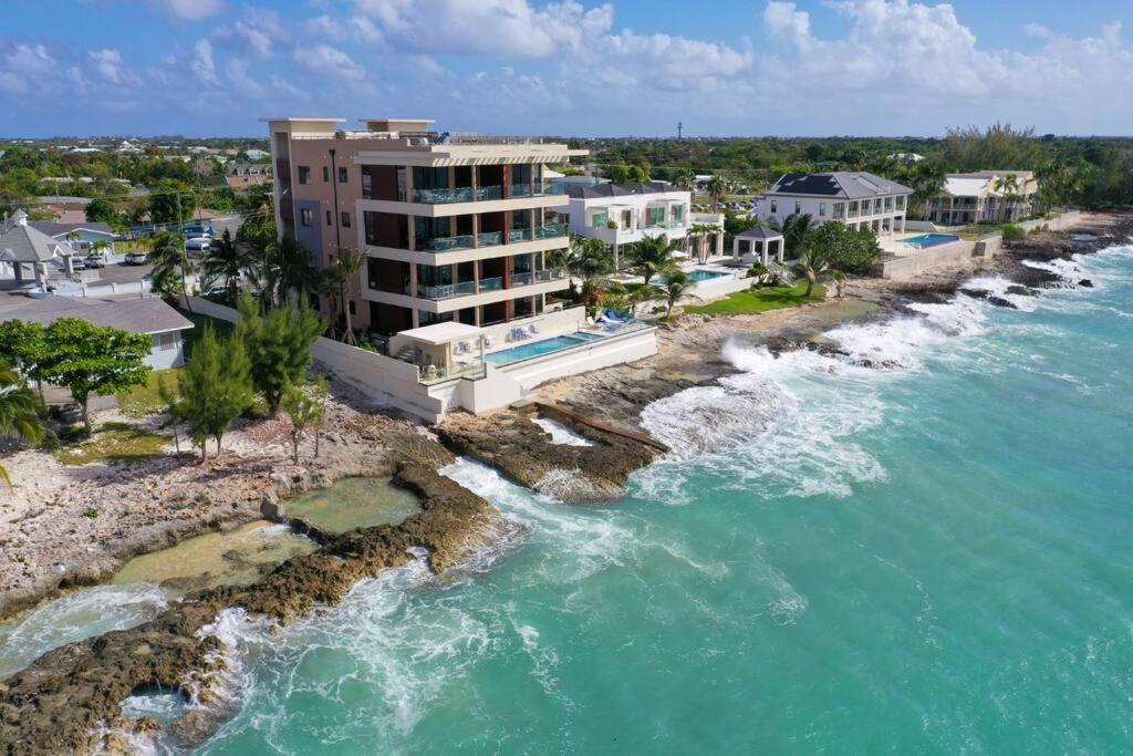 Luxury Ocean Front Seadreams 2 With 7 Mile Beach Views West Bay Ngoại thất bức ảnh