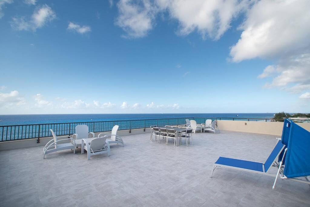 Luxury Ocean Front Seadreams 2 With 7 Mile Beach Views West Bay Ngoại thất bức ảnh