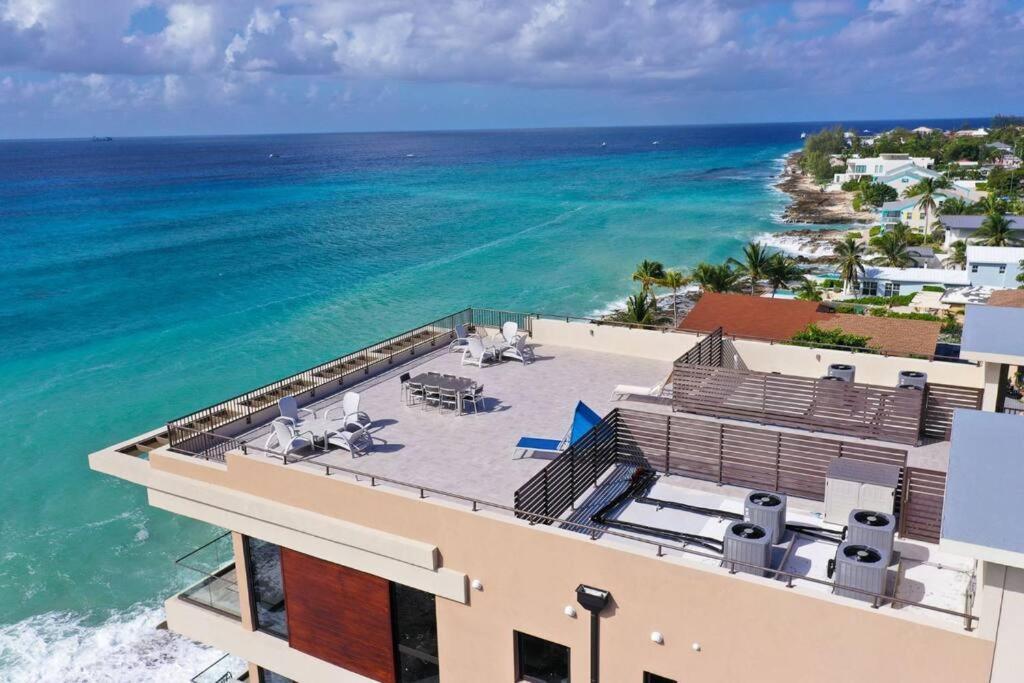 Luxury Ocean Front Seadreams 2 With 7 Mile Beach Views West Bay Ngoại thất bức ảnh